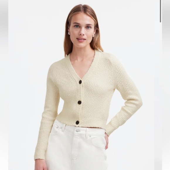 Madewell Sweaters - Madewell // NWOT Bouclé-Knit V-Neck Cardigan Sweater